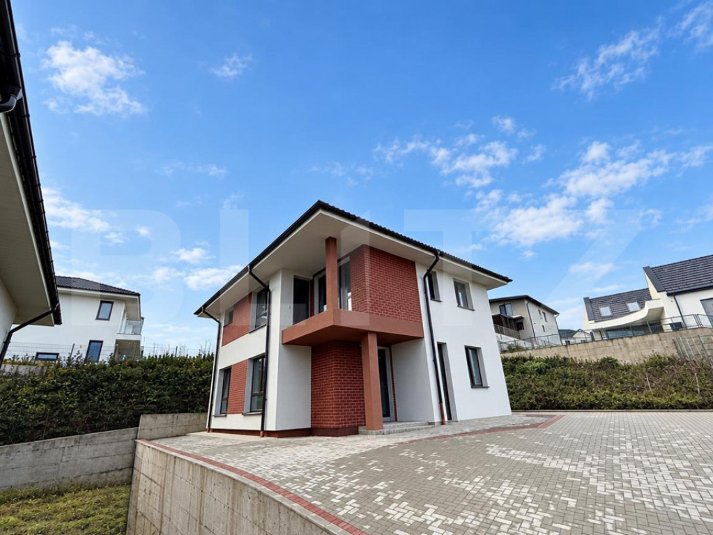 Casă Individuală nouă – 119 mp Utili, Teren 584 mp, St
