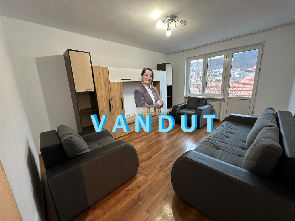 Resita, Apartament de sau schimb cu Casa, Renovat, 2 Cam.Cf