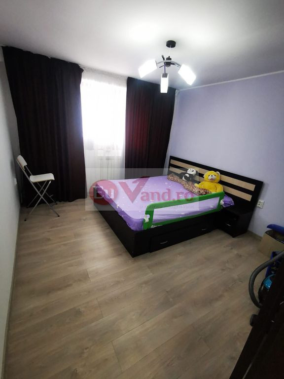 De vanzare apartament 3 camere, micro 39, 76.000 euro negociabil