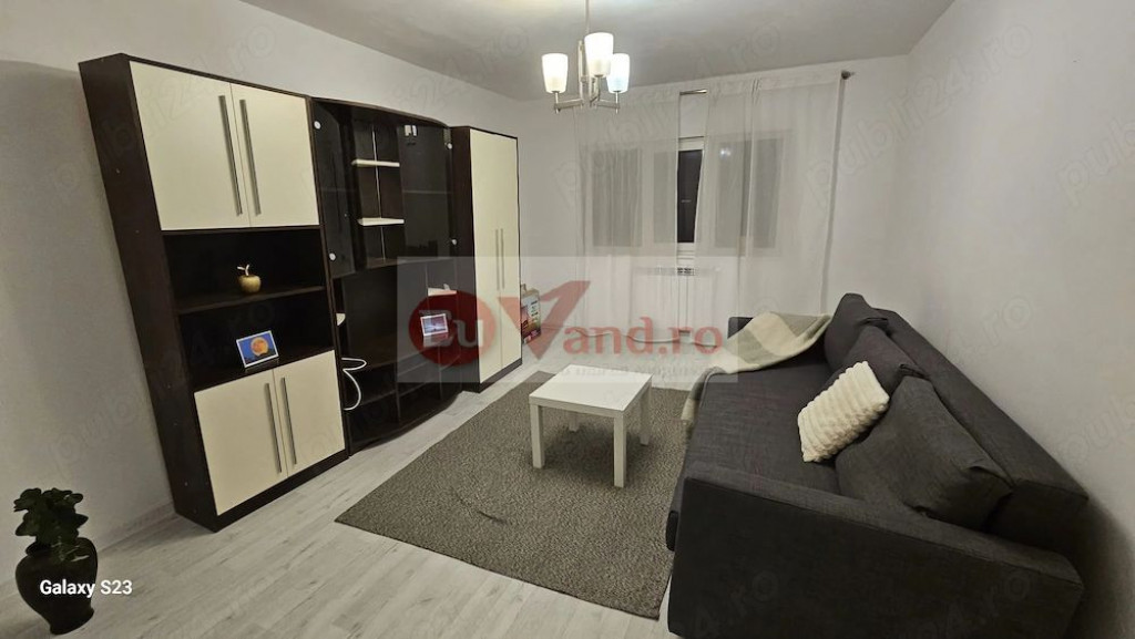 De inchiriat apartament 2 camere, Piața Centrală, et. 4, renovat, 450 eur