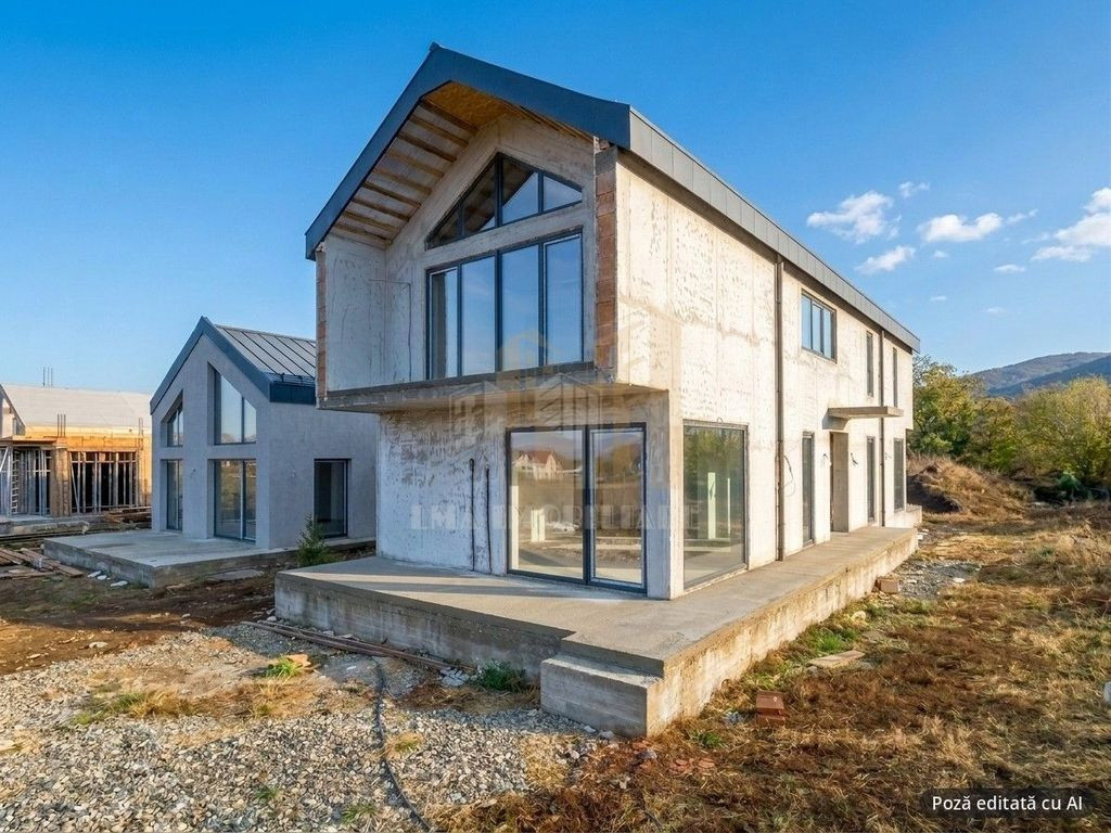 Casa individuala parter plus etaj Sanpetru Brasov zona Lempes