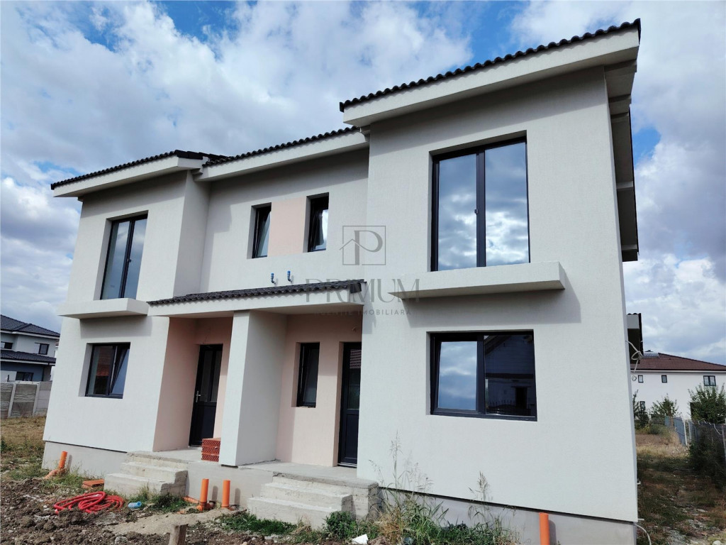 Duplex 4 camere - dormitor la parter - teren 370 mp