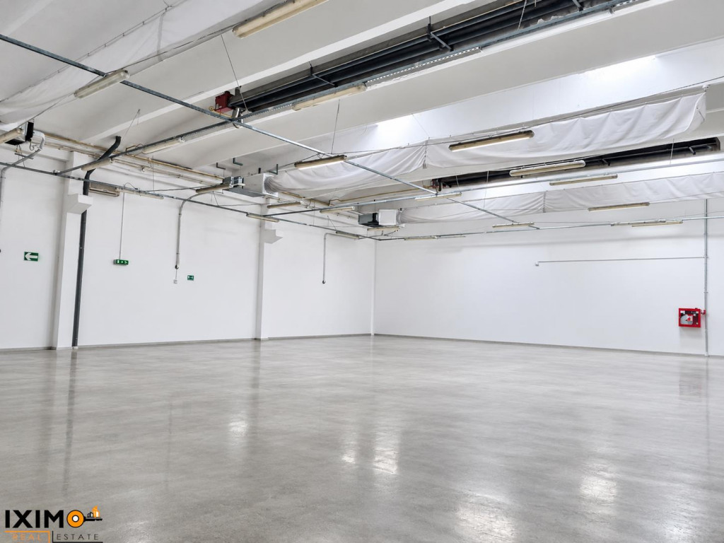 Spatiu FRiG Central cu IsUParking