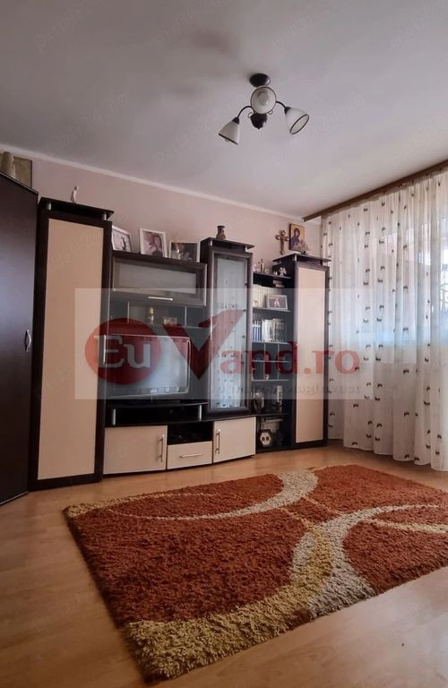 De inchiriat apartament 2 camere, Micro 20, zona 2 Cocosi, et. 6, 1900 lei