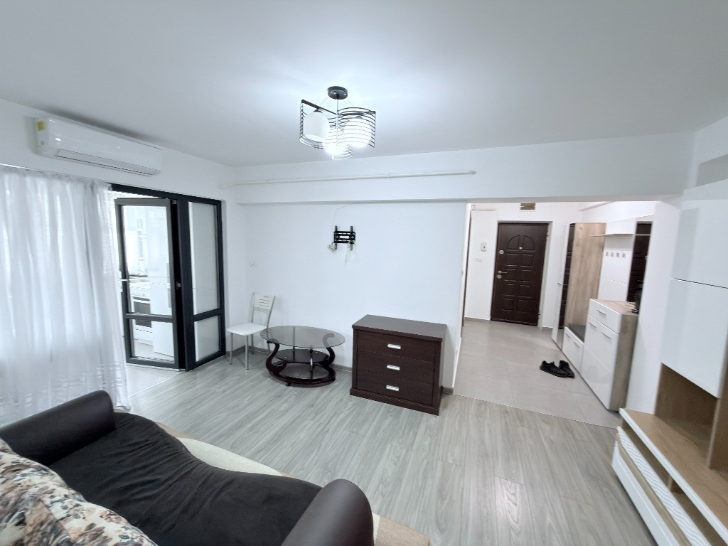 Apartament 3 camere BRD-Piata Mare cu parcare proprietate