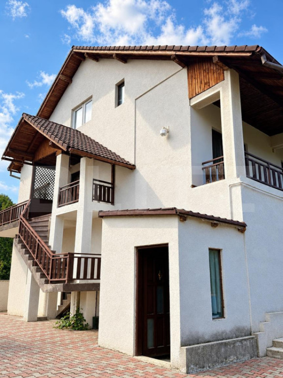 Casa individuala, 275 mp, zona Bran