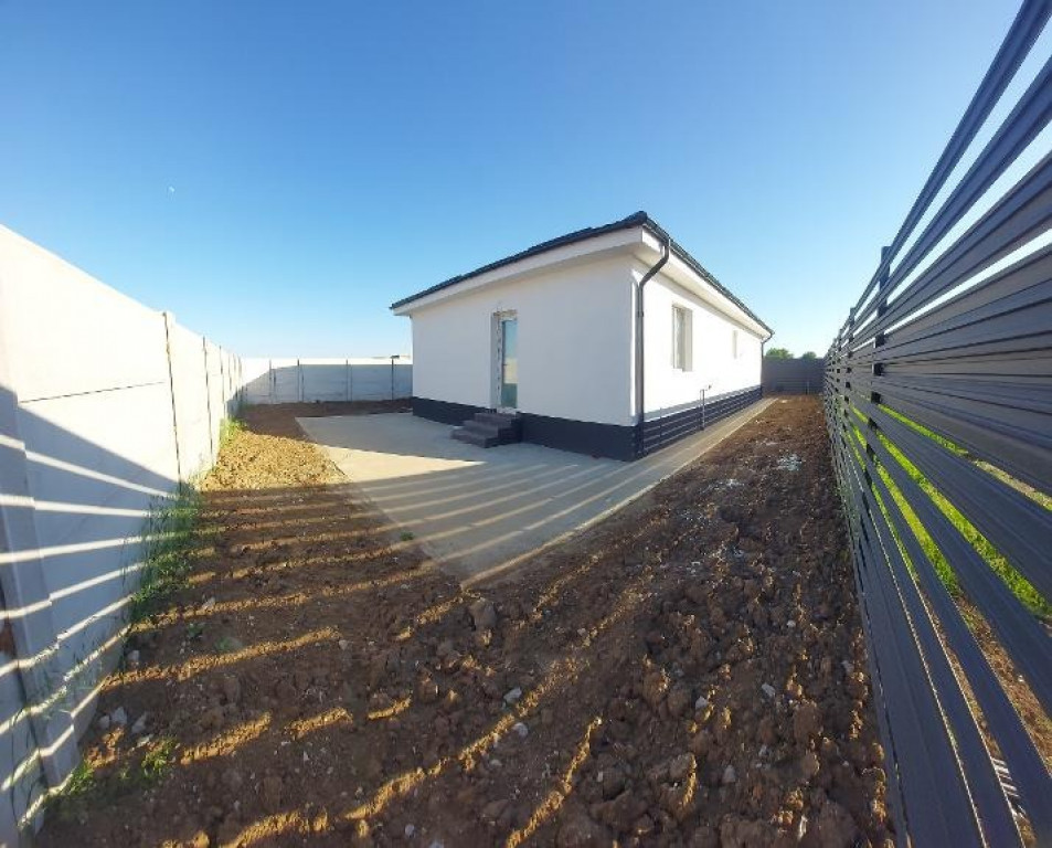 Casa 3 camere-parter+pod izolat, 320 mp teren-Incalzire in pardoseală