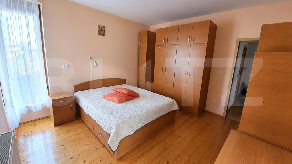 Apartament modern cu 3 camere, balcon și loc de parcare