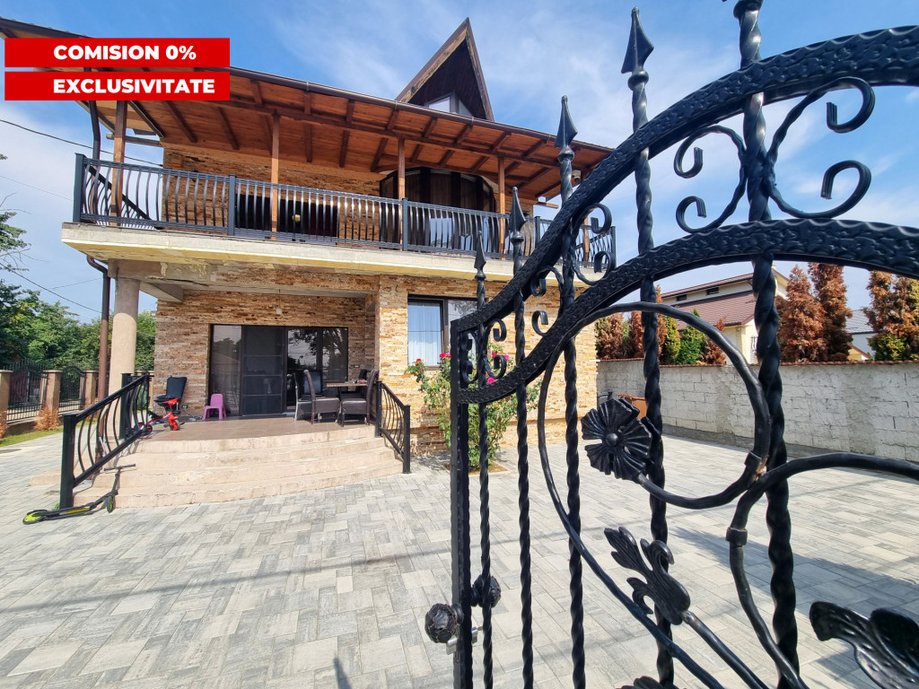Casa in mediu rural cu teren