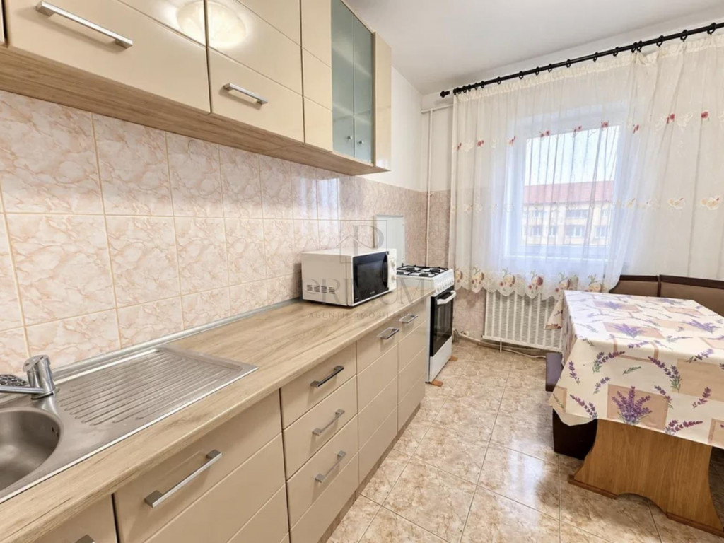 Olimpia, 2 Camere, Semidecomandat, Bloc Izolat