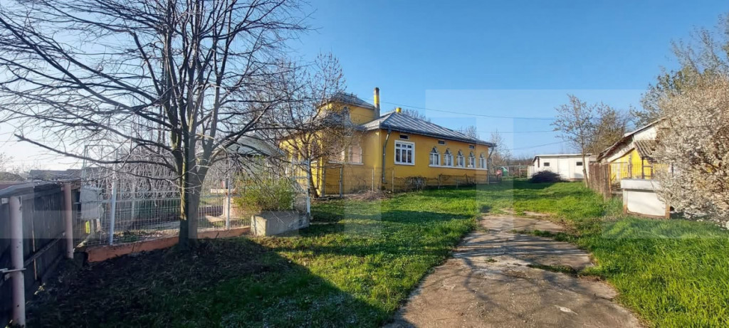 Casă individuală, 129 mp, teren 8379mp , Loc. Șoldăneșt