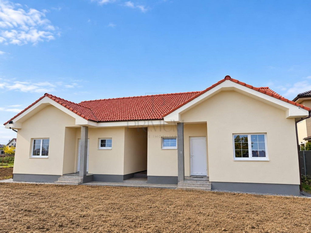 Duplex despartit prin baie - zona excelenta