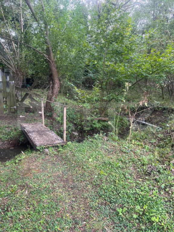 Teren intravilan, 1.180 mp, zona Pietroasa, com. Moldovenest