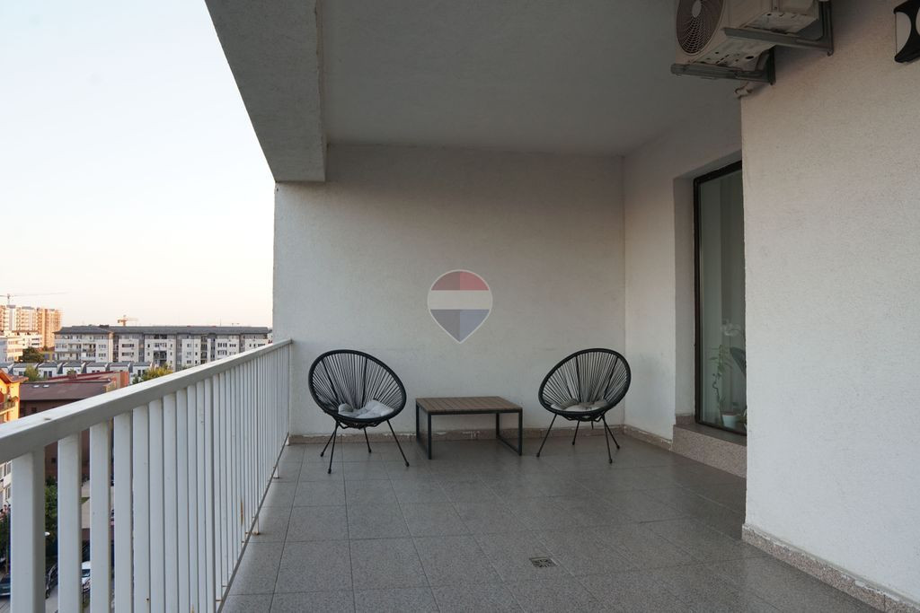 De Vânzare Apartament Mobilat Titan | 2 Camere