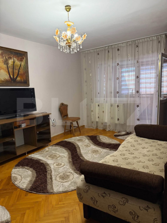 Apartament 2 camere de inchiriat, 52 mp, parcare, zona Centr