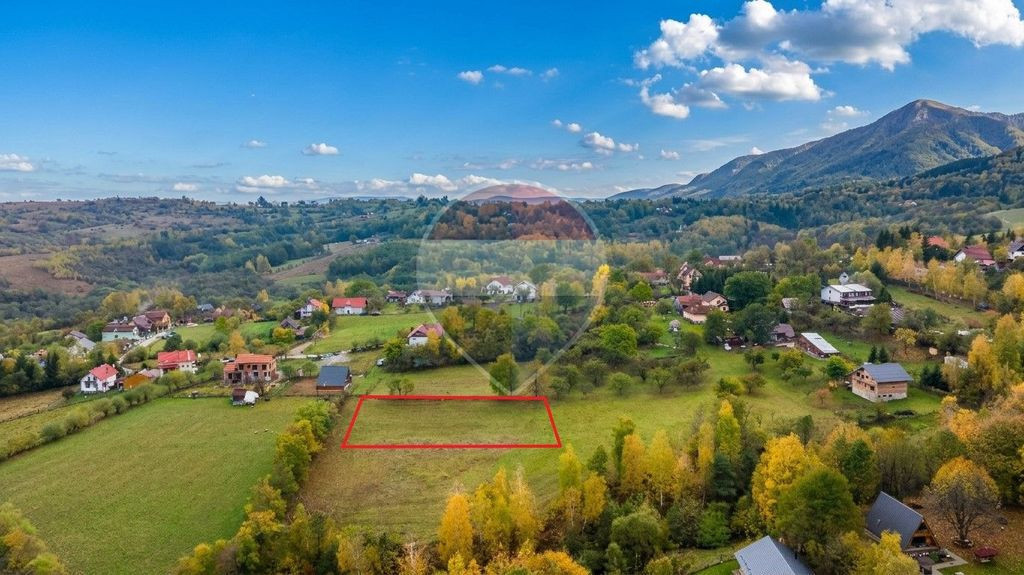 Teren 1,500mp Zarnesti zona Tohanita, priveliste deosebita, intre case