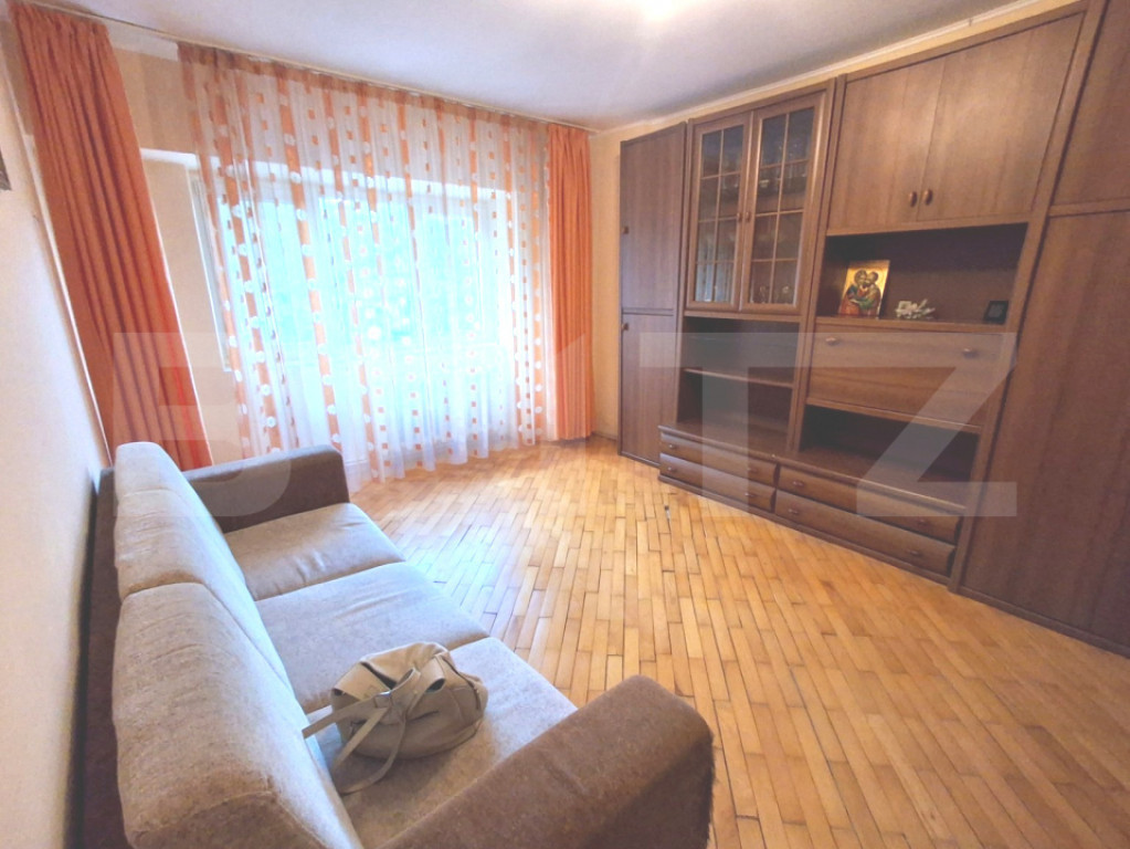 Apartament 3 camere, 71 mp, exclusiviate, zona Pacurari