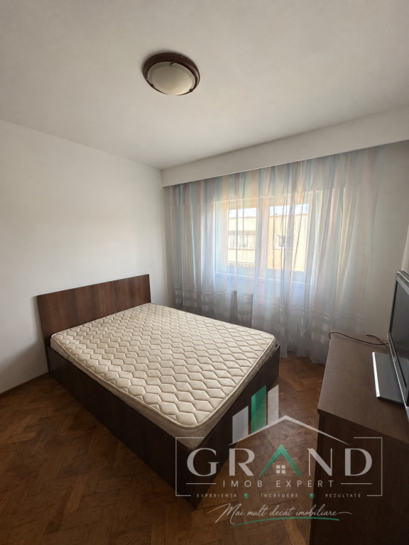 3 camere | 65 mp | Centrală proprie | Zona Olimpia Cioplea?