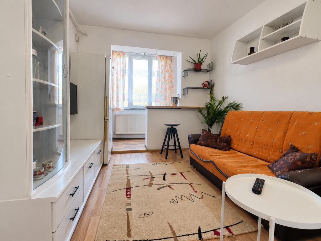 Zona Meda, apartament cu o camera, etaj 2