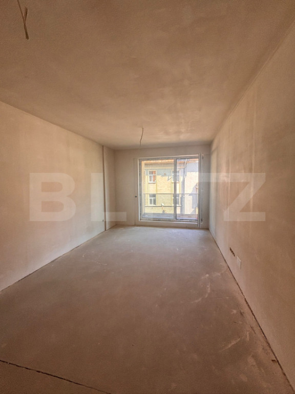 Apartament 3 camere | 2 bai | Semicentral
