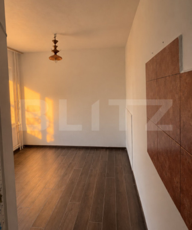 Garsoniera de vanzare, 11 mp, zona Manastur