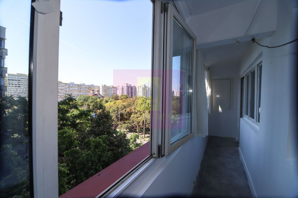 COMISION 0- Apartament cu vedere panoramica catre Parcul Plumbuita.