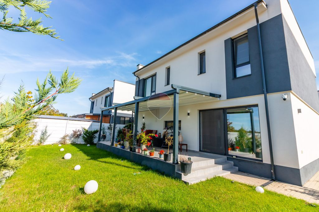 Vânzare casă modernă cu 5 camere | Corbeanca | Grădină și confort