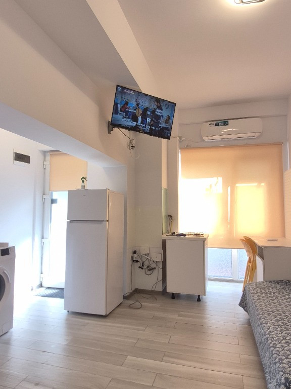 Studio mobilat,utilat,centrală gaz,AC,wi-fi,baie+bucătărie Faleza nord