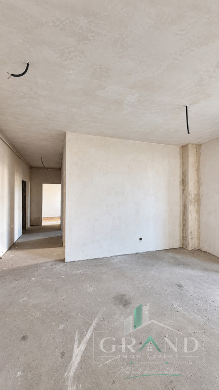 Oportunitate ! Apartament 4 Camere | Semifinisat | Logie 10