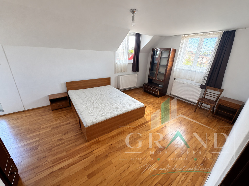 Casă 280 MP | 4 Camere | 4 Băi | 2 Bucătării | Garaj | M