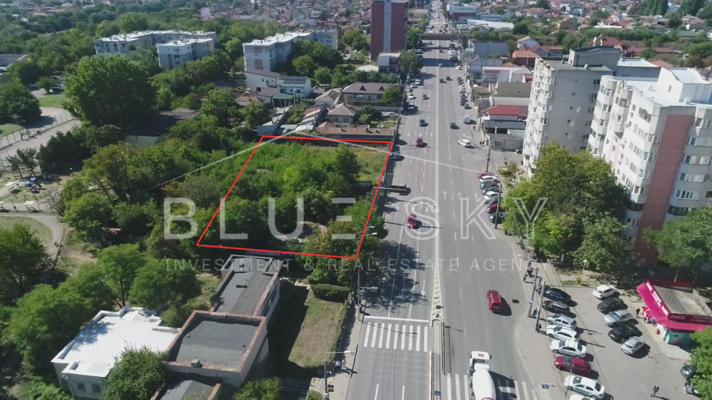 Teren 645 mp cu deschidere 32 m la Bd. I.C. Brătianu