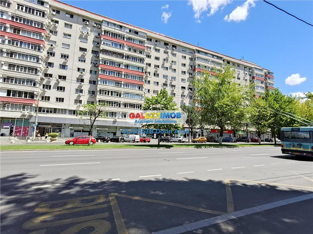 Spatiu comercial de mari dimensiuni inchiriat, 1.823 mp - Po