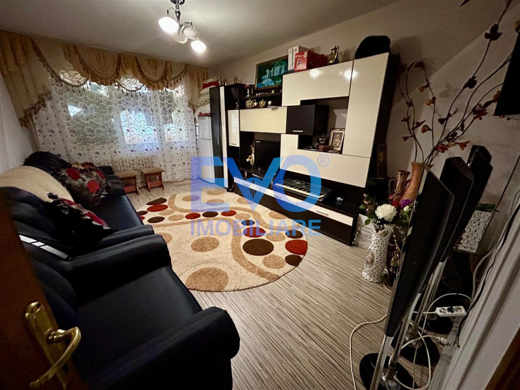 APARTAMENT CU 4 CAMERE DE INCHIRIAT, LANGA PROCURATURA