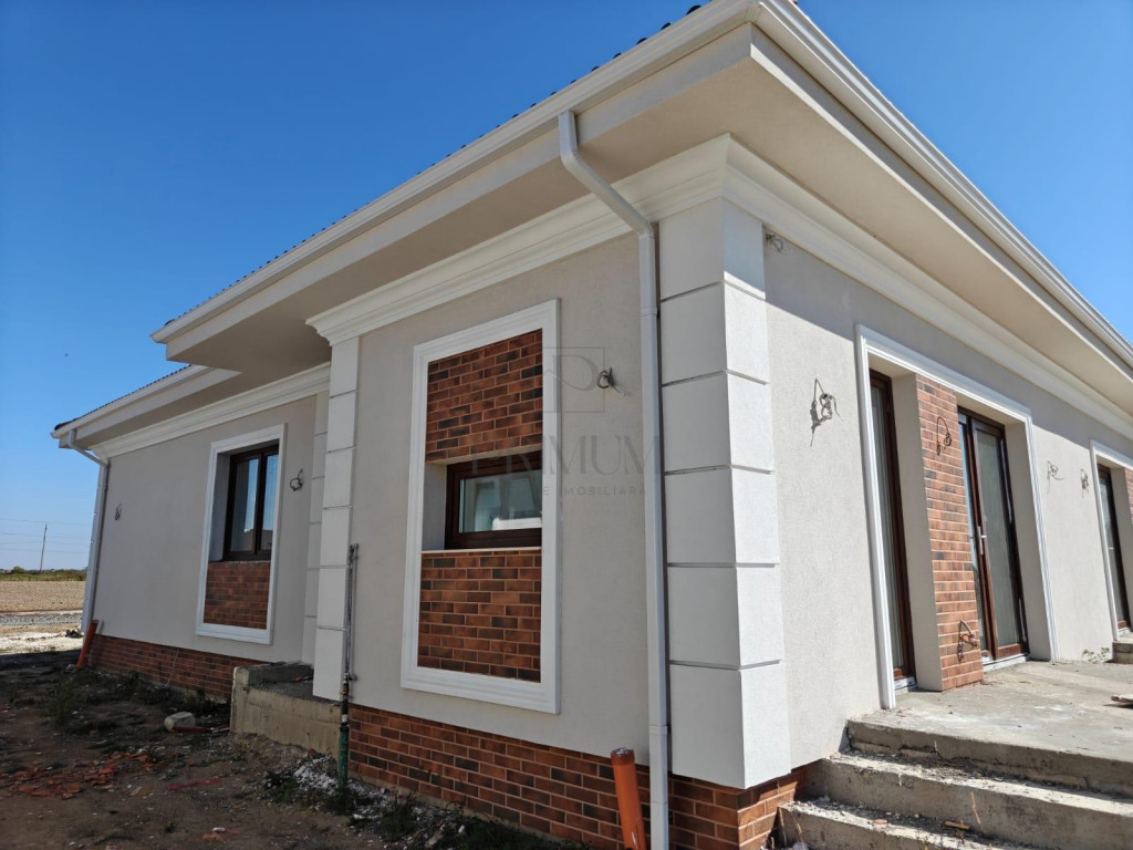 Duplex modern - toate utilitatile - terasa acoperita