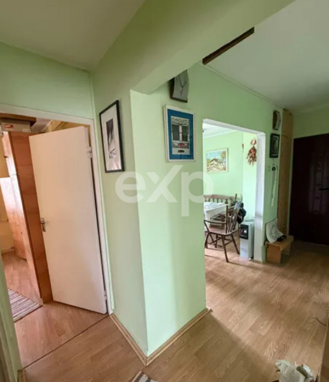 Oferta pret bun ! Apartament 2 camere 50 mp + balcon etaj 4