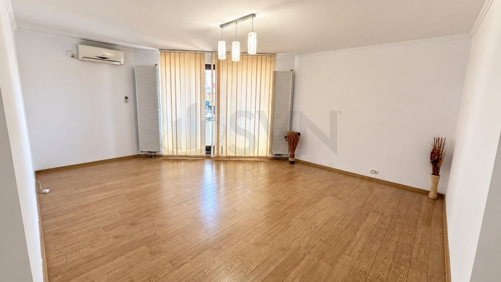 Spatiu comercial I Parter I 3 camere I 2 bai