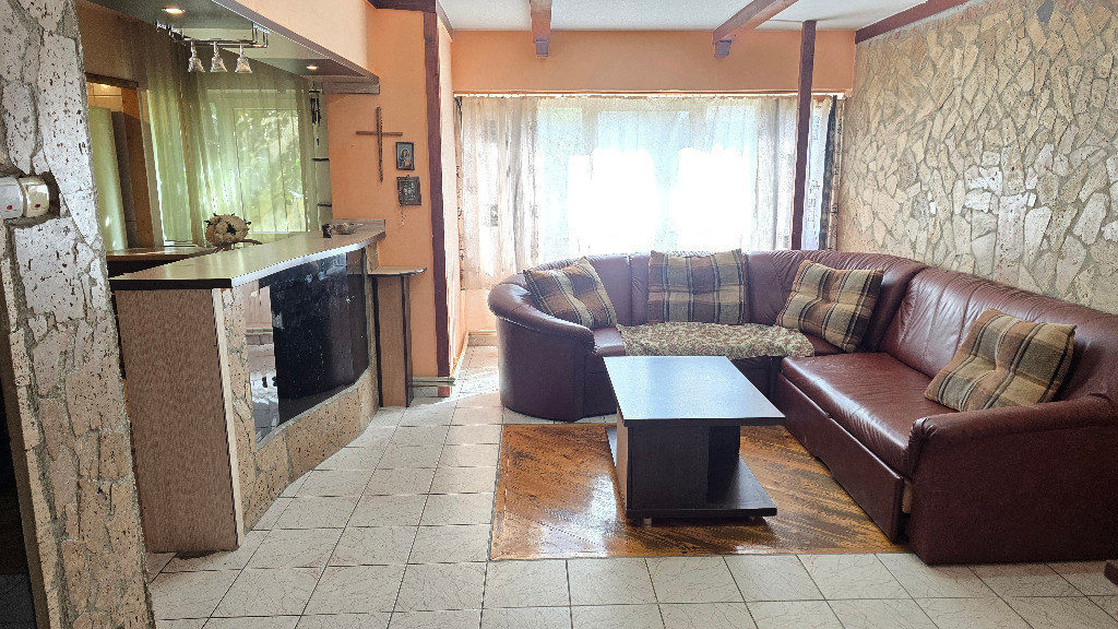 Vand apartament cu 4 camere Deva, Decebal (Cuza Voda, Catedrala) et 2