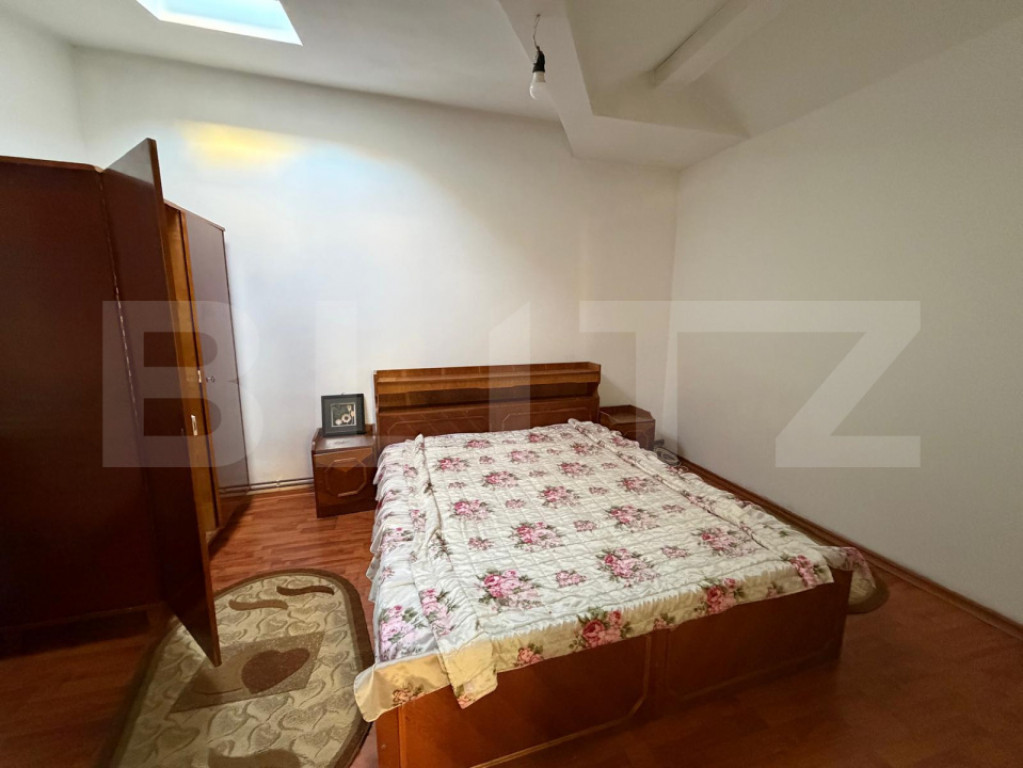 Camera de inchiriat la casa– 250 €/luna, utilitati inclu