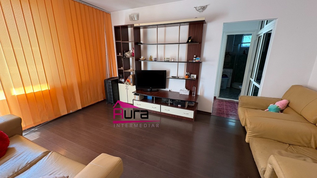 Apartament 2 camere zona Str.Isaccei