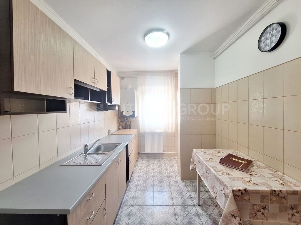 Apartament 3 camere la super pret