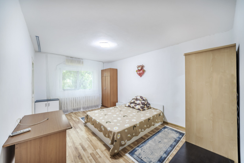 Garsonieră decomandată*etaj 1*Pantelimon Ritmului*