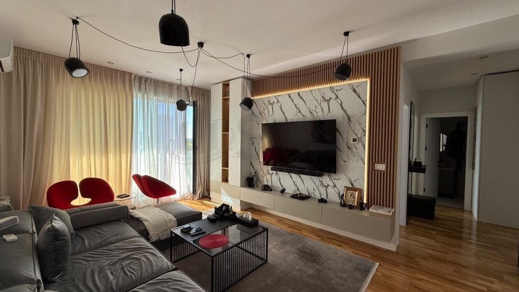 Apartament cu 3 camere Escape Residence Mobilat Parcare