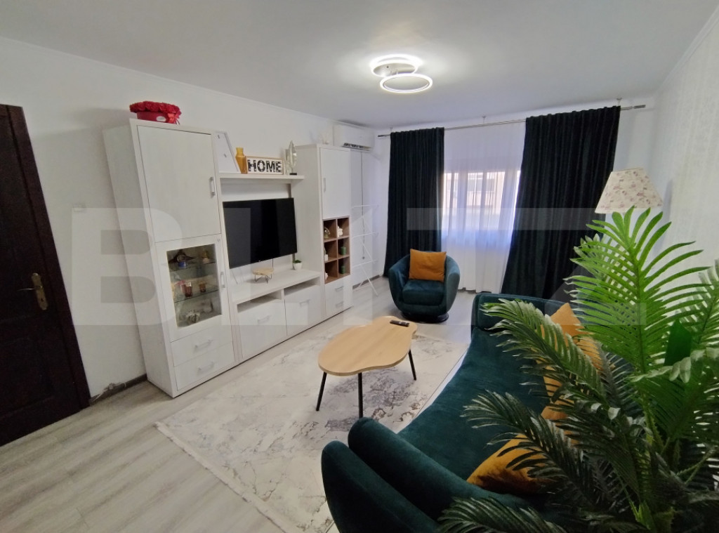 Apartament 3 camere, decomandat, Posta 1 Mai, etaj 3/4