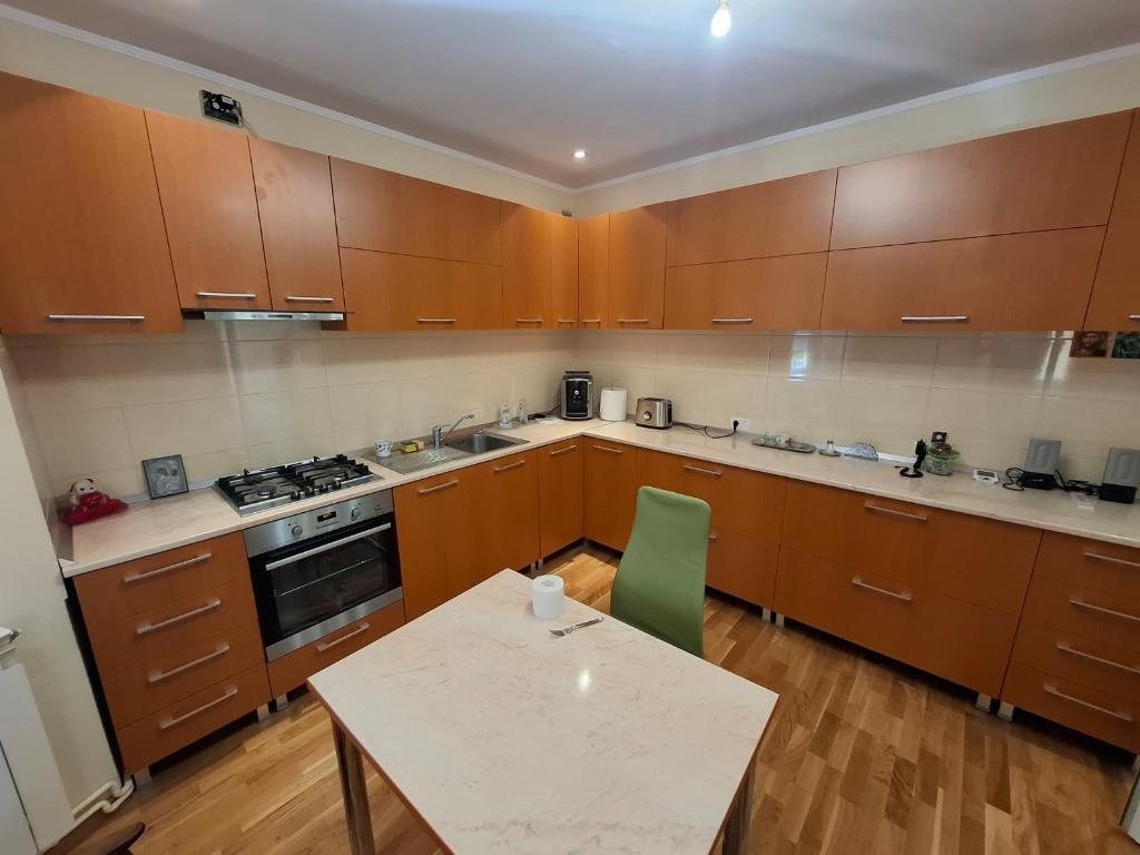 Vand casa 4 camere Functionarilor ID: RH-45754-property