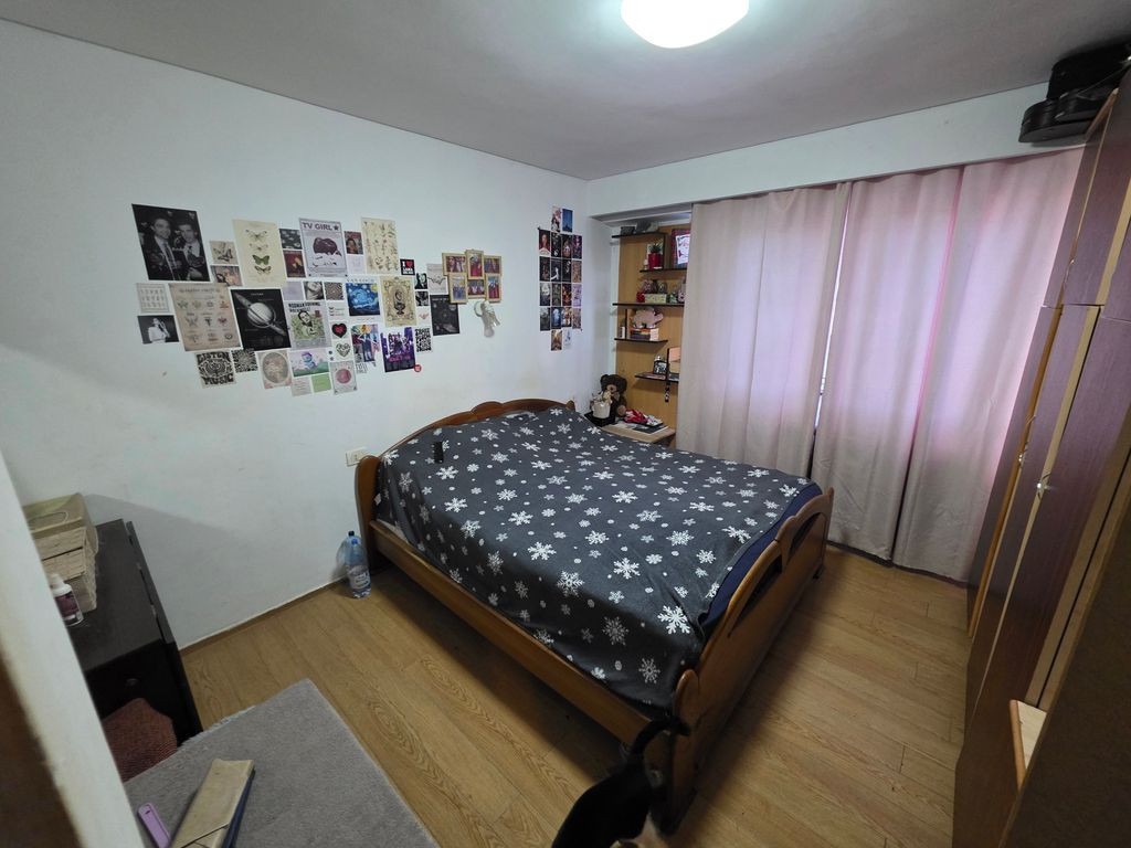 Apartament 2 camere zona Casa de Cultura