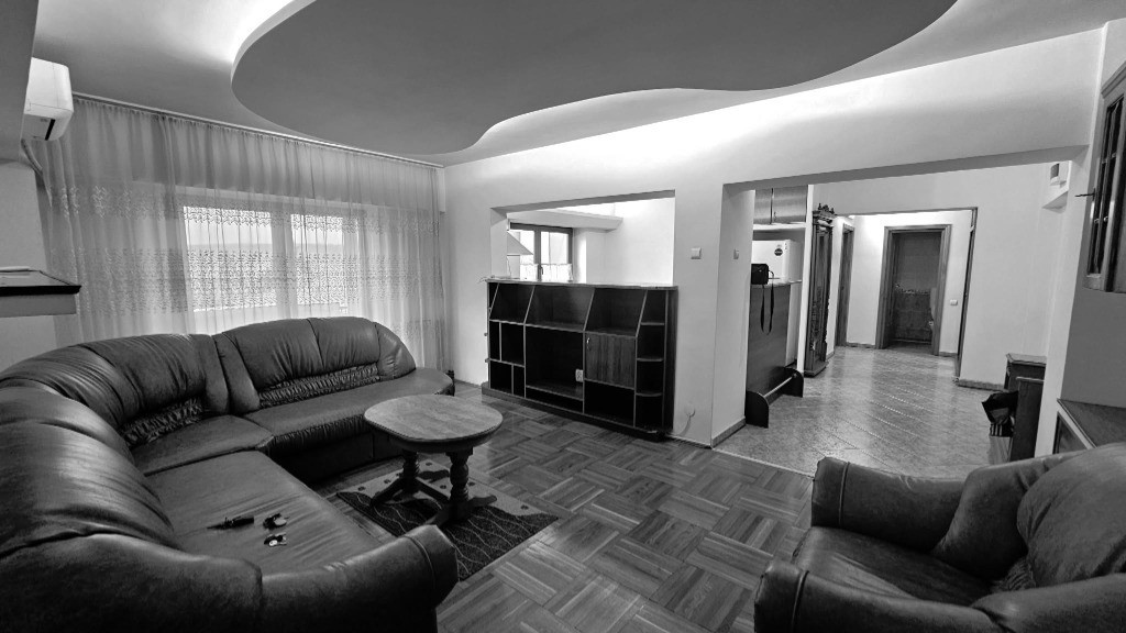 Apartament 3 camere , CENTRAL - ,INDEPENDENTEI - UMF