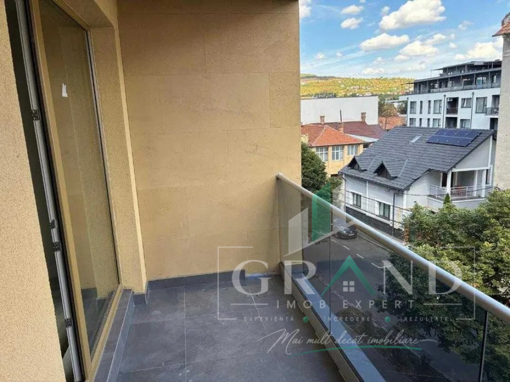 Apartament 3 camere, semifinisat, bloc nou, semicentral Cluj