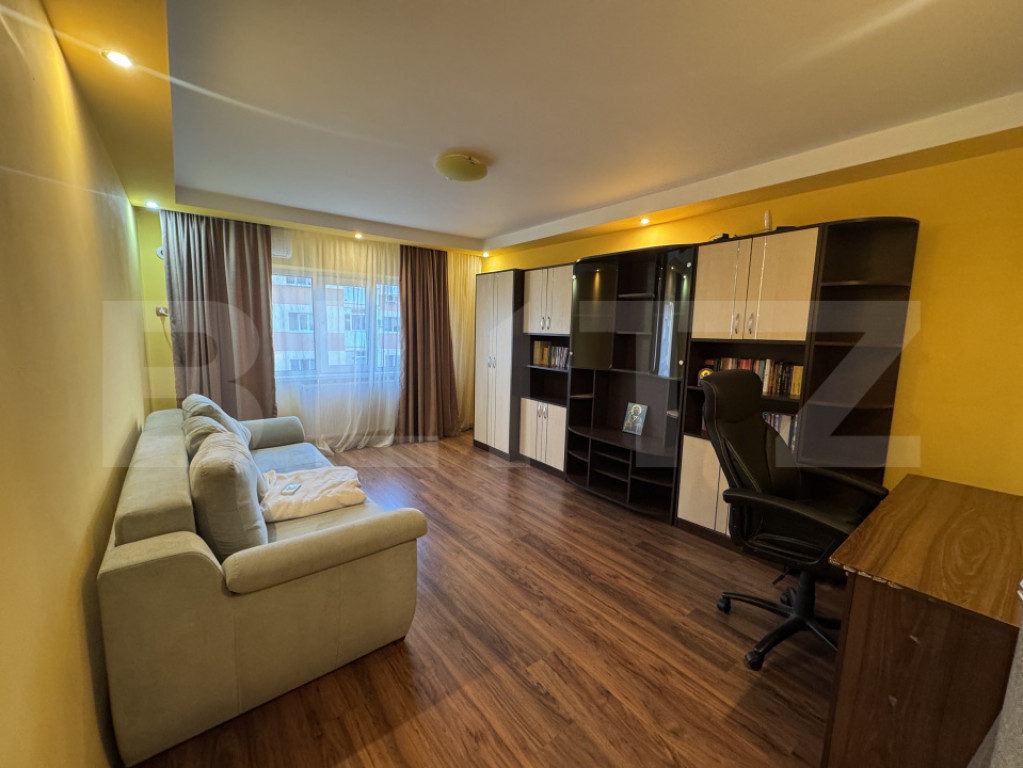 Apartament tip penthouse, 2 camere decomandate, terase panor