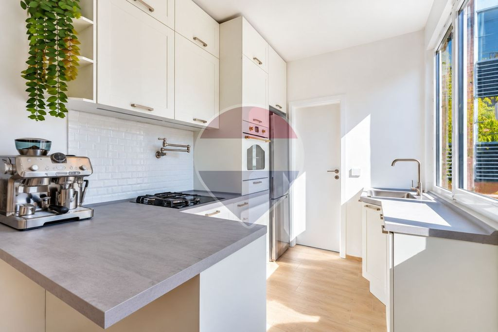 Apartament 3 camere de vanzare Calea Manastur langa USAMV si Platinia