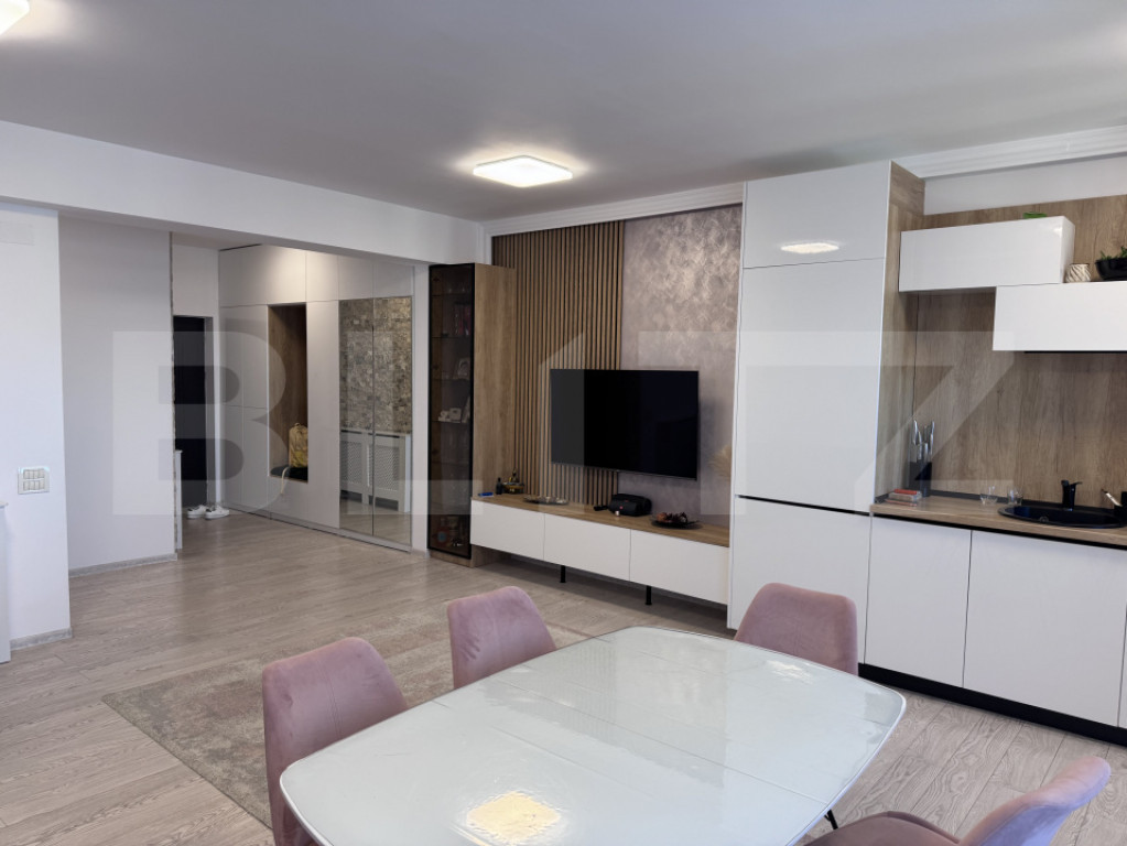 Apartament cu 3 camere, 82.80, zona Albert
